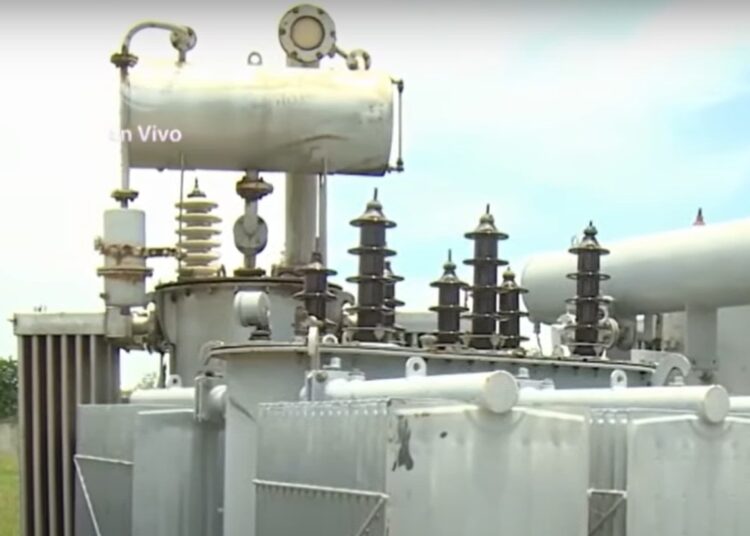 Subestación eléctrica en Mayabeque, donde se reportó el robo de aceite de transformadores. Foto: Captura de video de la televisión cubana.