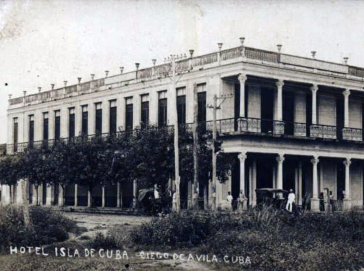 Hotel Isla de Cuba, cortesía de Bárbaro Martínez Hortelano.