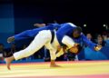 Iván Silva (judogi azul) no pudo superar la primera ronda en los Juegos Olímpicos de París. Foto: Ricardo López Hevia/Archivo