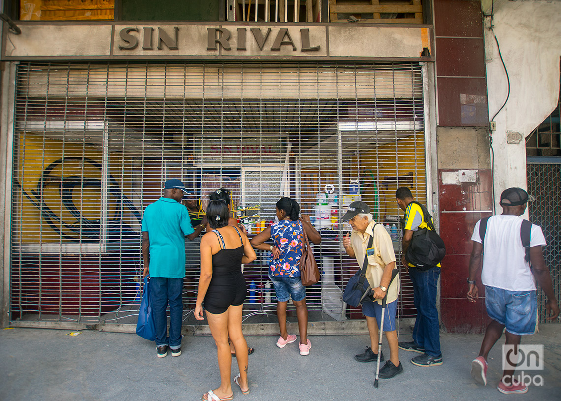 La tienda Sin Rival, hoy convertida en vivienda y en punto de venta particular. Foto: Otmaro Rodríguez.