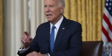 El presidente estadounidense Joe Biden se dirige a la nación desde la Oficina Oval de la Casa Blanca en Washington, DC, EE. UU., 24 de julio de 2024. Foto: Evan Vucci / POOL / EFE.