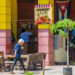 Una anciana en el Vedado, en el municipio Plaza de la Revolución. Foto: Otmaro Rodríguez.