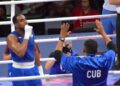 El cubano López ante el uzbeco Turabek Khabibullaev. Foto: Ricardo López Hevia.
