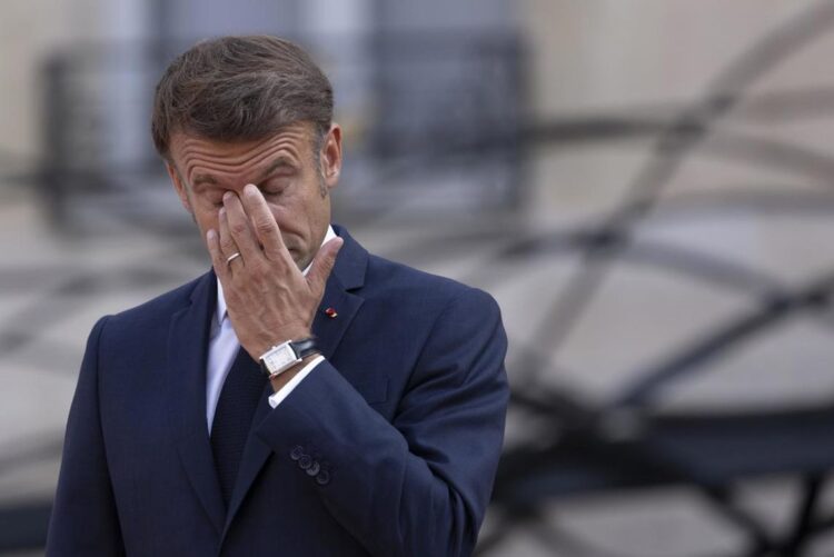 El presidente francés Emmanuel Macron durante la bienvenida a los participantes en los Juegos Paralímpicos de París 2024. Foto: Andre Pein / EFE.