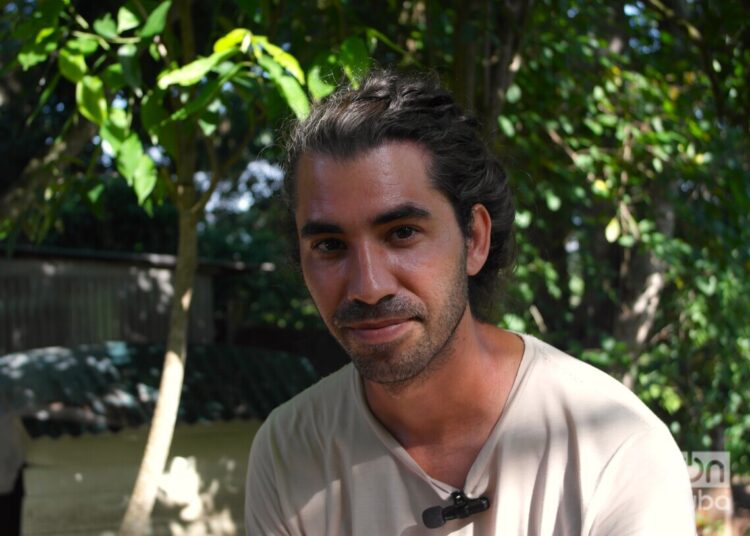 Gabo Pérez, titular de Bacoretto, un emprendimiento de producción harinas sin gluten. Foto: Osvaldo Pupo.