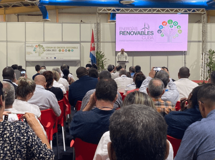 El Forum de Energía Renovable es el tema dominante de la cita en Pabexpo. Foto: Energías Renovables Cuba.