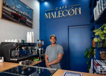 Rey Gilbert, dueño de Café Malecón. Foto: Kaloian.