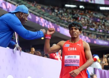 Robiel Yankiel Sol Cervantes compite en la final de salto de longitud T47 del atletismo con sede en Estadio de Francia durante los Juegos Paralìmpicos París 2024, el 3 de Agosto de 2024 en Paris, Francia. Foto: Calixto N. Llanes/Periódico JIT/Archivo