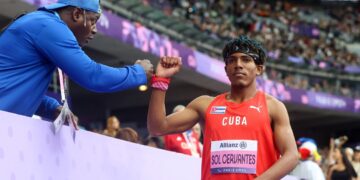 Robiel Yankiel Sol Cervantes compite en la final de salto de longitud T47 del atletismo con sede en Estadio de Francia durante los Juegos Paralìmpicos París 2024, el 3 de Agosto de 2024 en Paris, Francia. Foto: Calixto N. Llanes/Periódico JIT/Archivo
