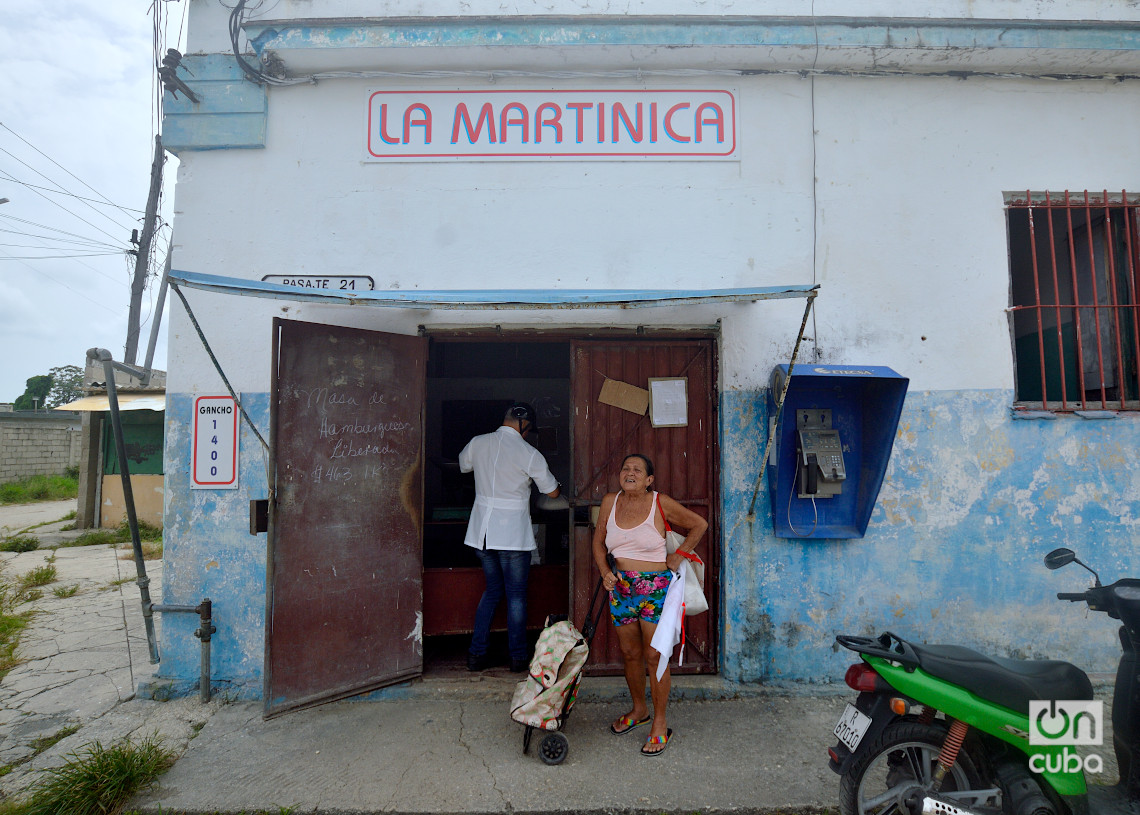 Bodega en el barrio de San Martín, en el Cerro, La Habana. Foto: Otmaro Rodríguez.