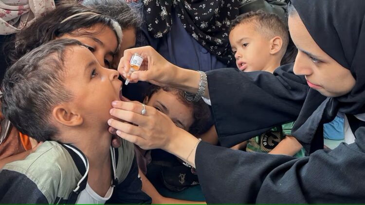 Vacunación antipolio en Gaza. Foto:  El País