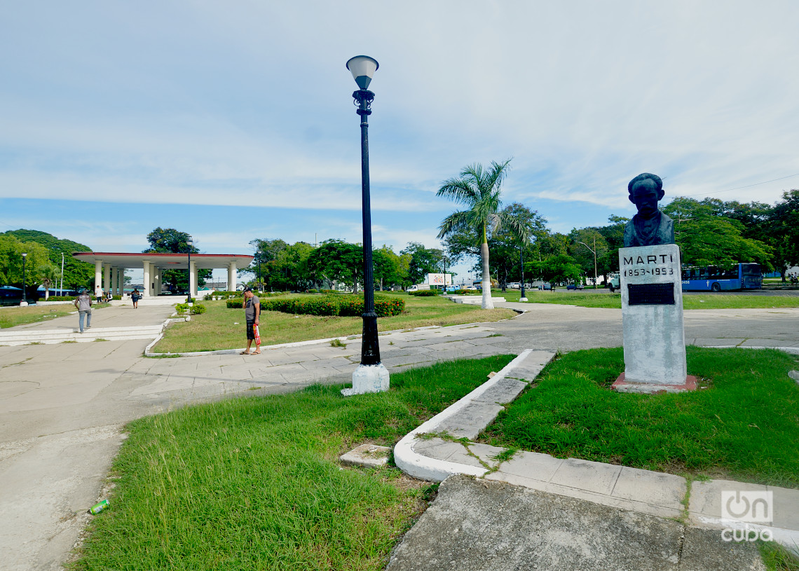 Busto de José Martí, en La Virgen del Camino, en La Habana. Foto: Otmaro Rodríguez.