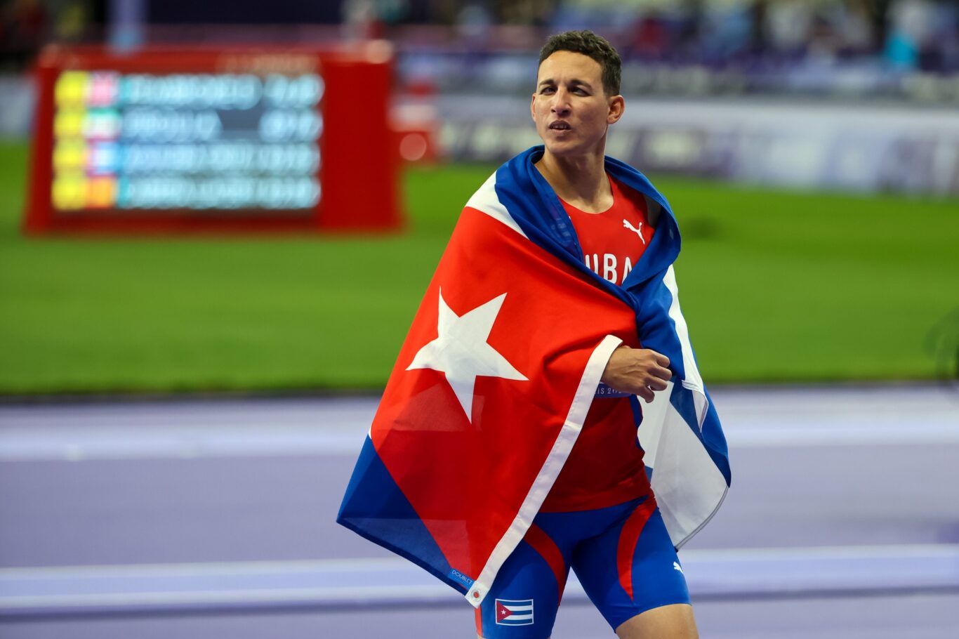 El cubano Ulicer Aguilera conquistó la medalla de bronce en la final del lanzamiento de la jabalina (T13) de los Juegos Paralímpicos París 2024. Foto: Calixto N. Llanes / Jit.