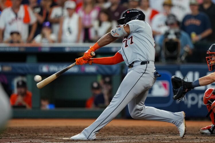 Andy Ibáñez afrontó uno de los turnos más importantes de su carrera y le dio el pase a Detroit a la Serie Divisional. Foto: Alex Bierens de Haan/MLB Photos.