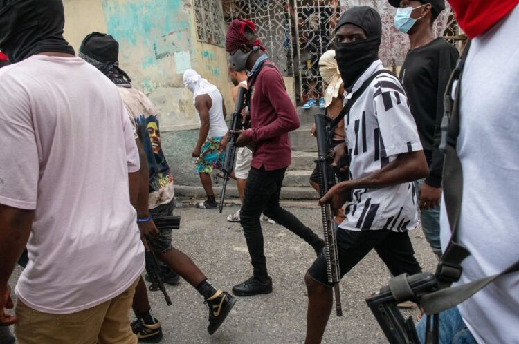 Bandas armadas en Haití. Foto:  EFE/ Johnson Sabin