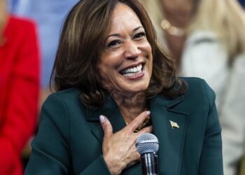 Kamala Harris en un mitin suyo en Malvern, Pennsylvania, 21 de octubre, 2024. Foto: EFE/EPA/JIM LO SCALZO.