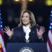 Kamala Harris en su discurso de ayer por la noche en Washington DC. Foto: EFE/EPA/JIM LO SCALZO.