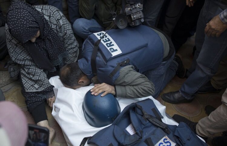 Los informadores han sido blanco de Israel desde el primer día de la guerra. Foto:  Prensa Latina.