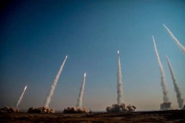 Misiles iraníes lanzados contra Israel el 1 de octubre de 2024. Foto: AJN / Archivo.