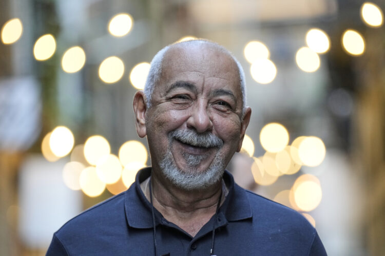 El escritor cubano Leonardo Padura, Premio Princesa de Asturias de las Letras 2015. Foto: Alejandro García / EFE.