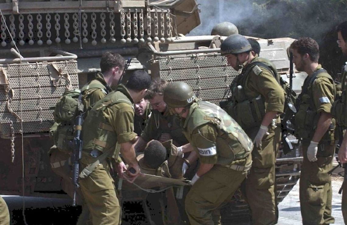 Traslado de soldado herido israelí. Foto: Al Mayadeen.