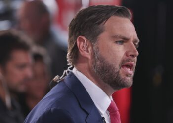 El candidato a vicepresidente por los republicanos, JD Vance. Foto: EFE/EPA/SARAH YENESEL.