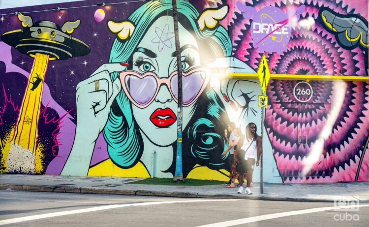 Un mural de estilo Pop Art en Wynwood. Foto: Kaloian.