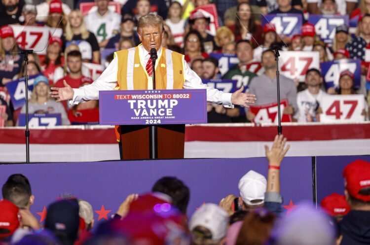 Trump habla a sus seguidores en Green Bay, Wisconsin. Foto: JEFFERY PHELPS/EFE/EPA.