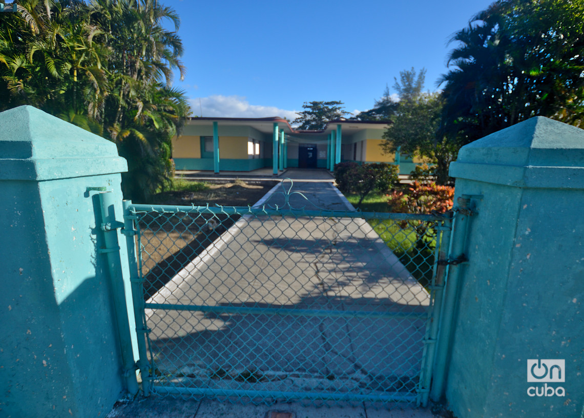 Escuela Primaria Renato Guitart Rossell, en el municipio habanero del Cotorro. Foto: Otmaro Rodríguez.