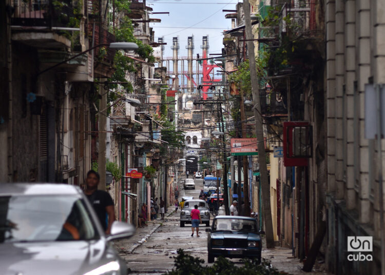 La Habana un día después del azote del huracán Rafael. Foto: Otmaro Rodríguez.