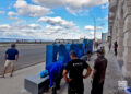 Exposición de la XV Bienal de La Habana en la zona del malecón habanero. Foto: Otmaro Rodríguez.