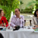 George Hollingbery, centro, Embajador Británico en Cuba. Cristina Escobar, izq, oficial de diplomacia pública. Anne Aichroth, Secretaria Política de la legación, en la conferencia de prensa  por La Semana de la Cultura Británica. Foto: Otmaro Rodríguez