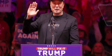 Fotografía de archivo de Elon Musk durante un mitin celebrado en apoyo a Donald Trump antes de las elecciones, en el Madison Square Garden de Nueva York. Foto: Sarah Yenesel / EFE / Archivo.