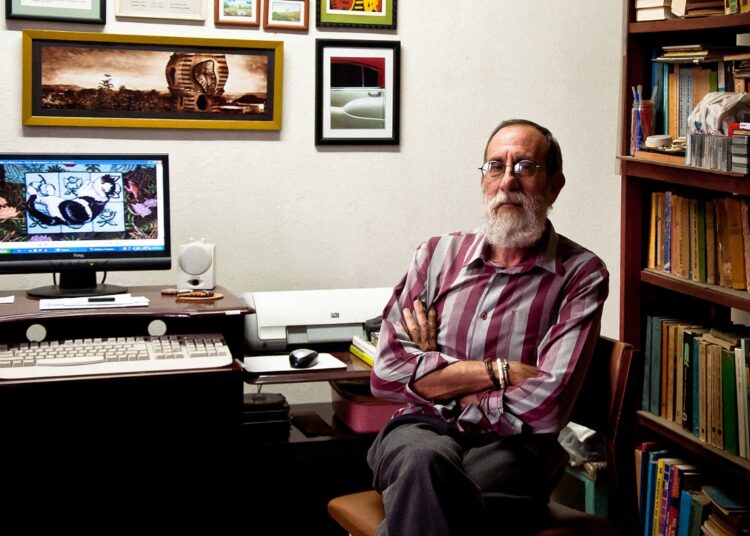 Luis Rey Yero en su estudio. Sancti espíritus, 2021. Foto: Cortesía del
entrevistado.