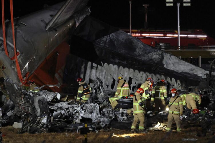 La nave surcoreana accidentada. Foto: EFE/EPA.