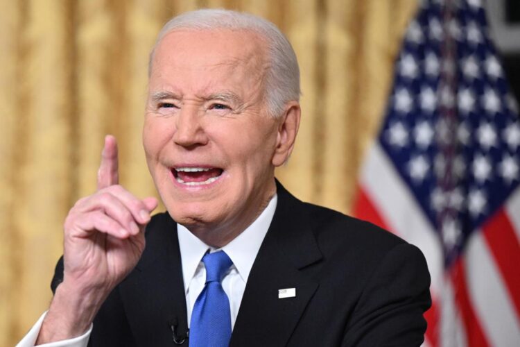 El presidente de Estados Unidos, Joe Biden, habla a la nación desde el Despacho Oval de la Casa Blanca en su discurso de despedida, el 15 de enero de 2025. Foto: Mandel Mgan / POOL / EFE.