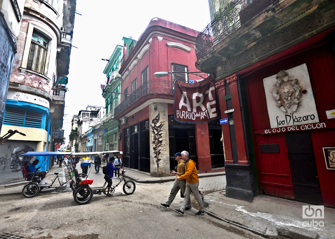 Vista de la calle O'Reilly, en el centro histórico de La Habana, en los primeros días de 2025. Foto: Otmaro Rodríguez.