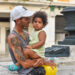 Un padre y su niña en La Habana. Foto: Kaloian / Archivo.