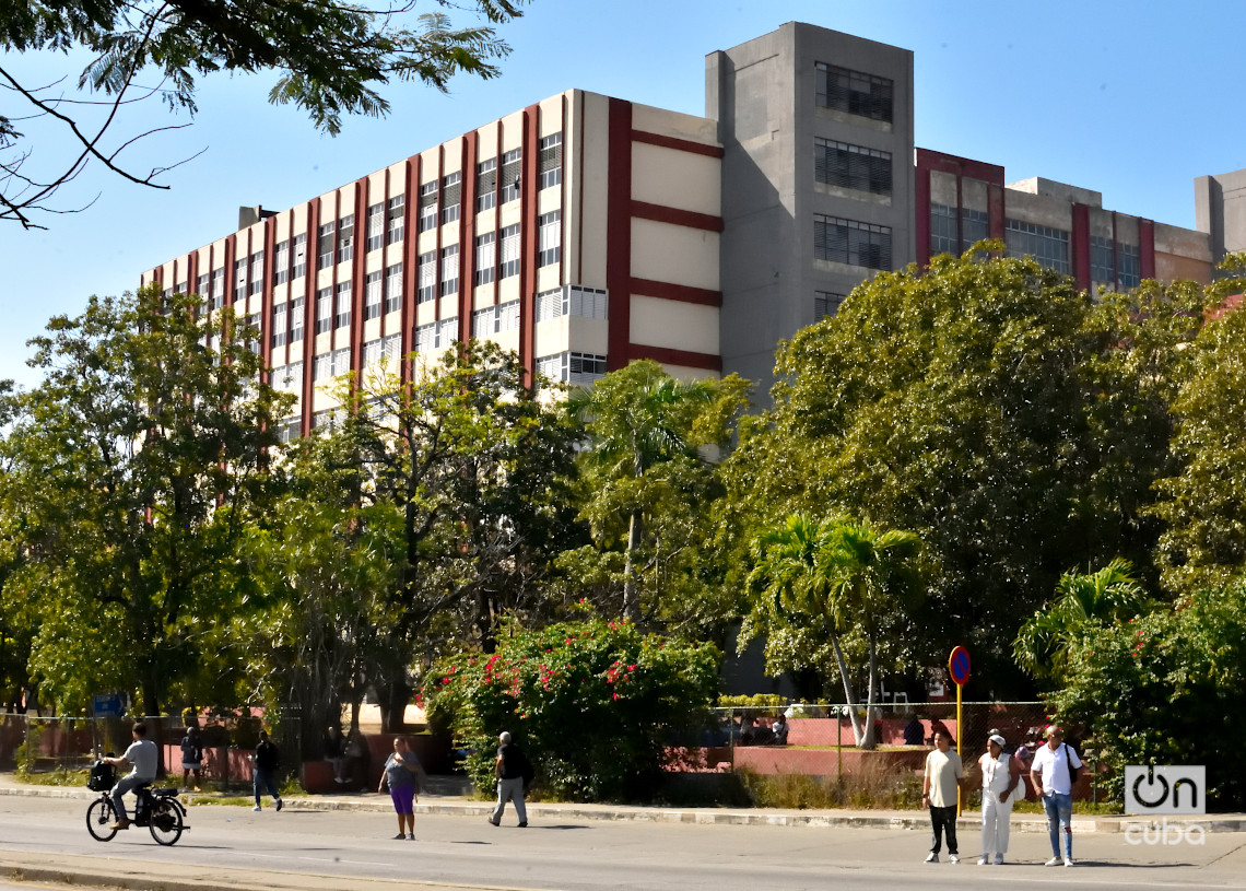 Hospital Pediátrico Juan Manuel Márquez, en el municipio habanero de Mariano. Foto: Otmaro Rodríguez.