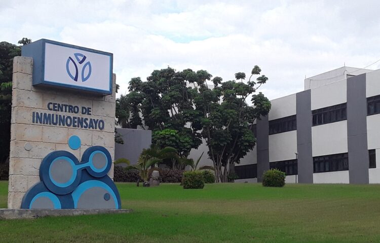 El Centro de Inmunoensayo, de Cuba. Foto: Tomada del perfil de Facebook de la institución.