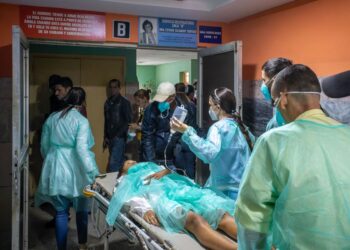 Una de las estudiantes hospitalizadas en Matanzas por inhalar una sustancia desconocida el 24 de enero de 2025. Foto: Periódico Girón.