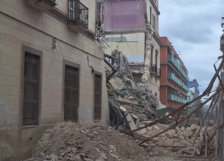 Derrumbe en parte del Instituto Superior de Diseño en La Habana. Foto: Facebook/Lázaro Manuel Alonso.