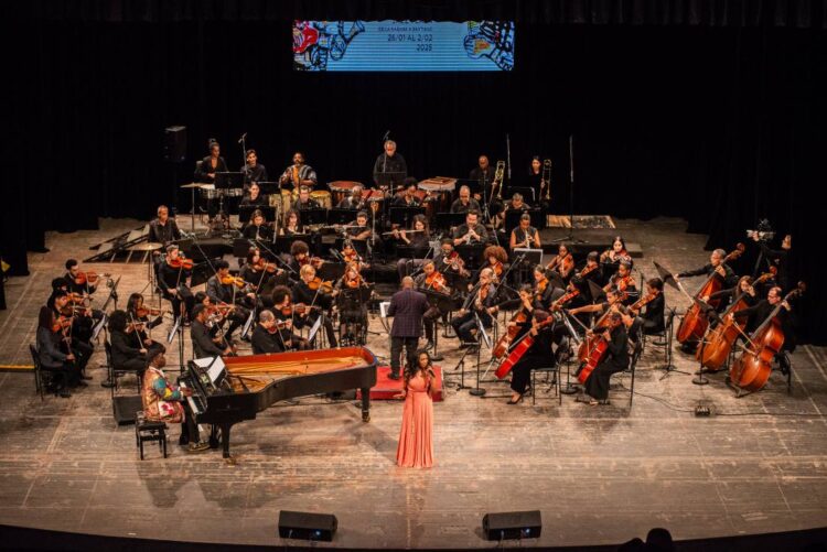 El concierto del pianista Rolando Luna dedicado al danzón fue la primera presentación del Jazz Plaza 2025. Foto: Orquesta Sinfónica Nacional.