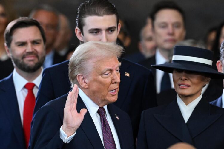 Donald Trump jura como 47mo presidente de los Estados Unidos en el Capitolio, Washington, DC, el 20 de enero de 2025. Foto: EFE/EPA/SAUL LOEB / POOL.