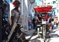 Entrada al Callejón de Hamel, en el barrio de Cayo Hueso, en La Habana. Foto: Otmaro Rodríguez.