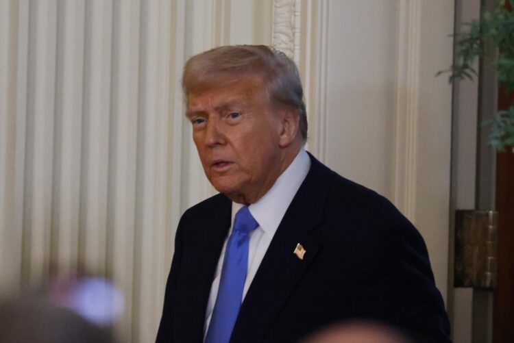 El presidente estadounidense Donald Trump durante la conferencia de prensa en la Casa Blanca. Foto: EFE/EPA/LUDOVIC MARIN / POOL.