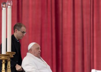 El papa Francisco oficia una misa por el Jubileo de las Fuerzas Armadas. Foto:EFE/ EPA /Massimo Percossi