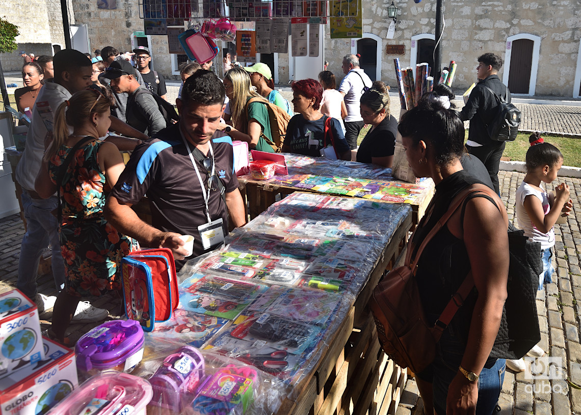 Feria Internacional del Libro de La Habana 2025, en el parque Morro-Cabaña. Foto: Otmaro Rodríguez.