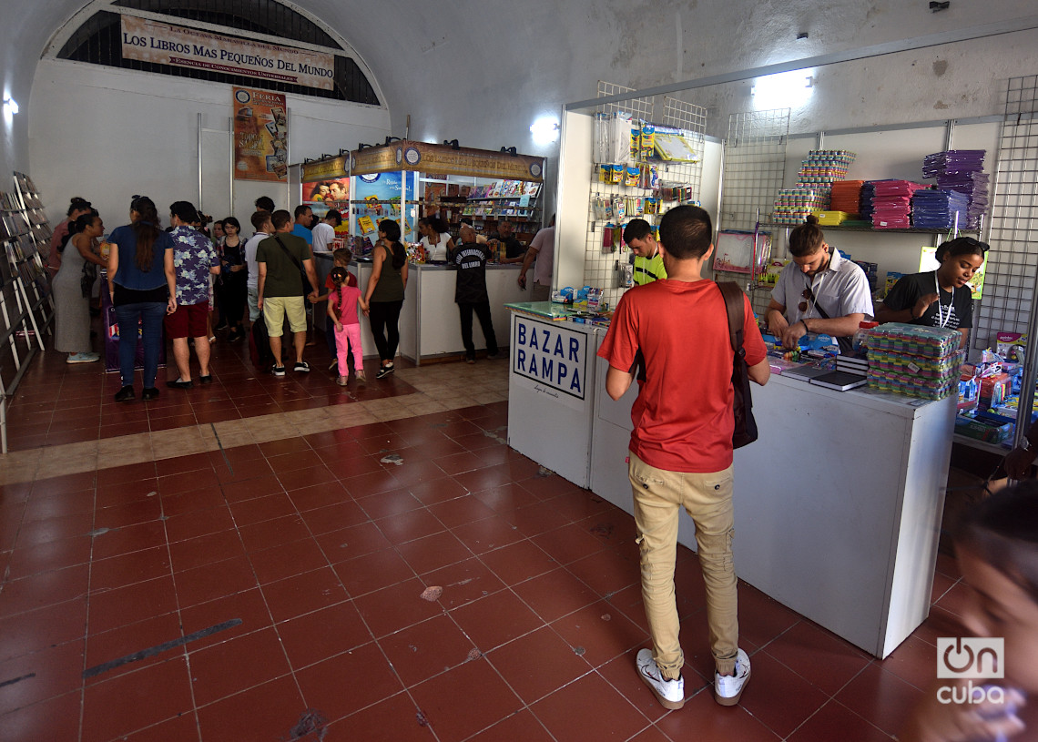 Feria Internacional del Libro de La Habana 2025, en el parque Morro-Cabaña. Foto: Otmaro Rodríguez.