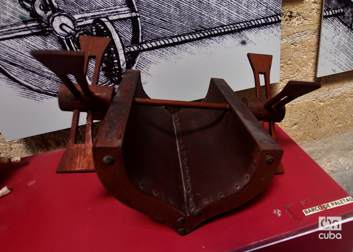 Palette boat designed by Co -mado Da Vinci, on exhibition at the castle of Atarés. Photo: Otmaro Rodríguez.